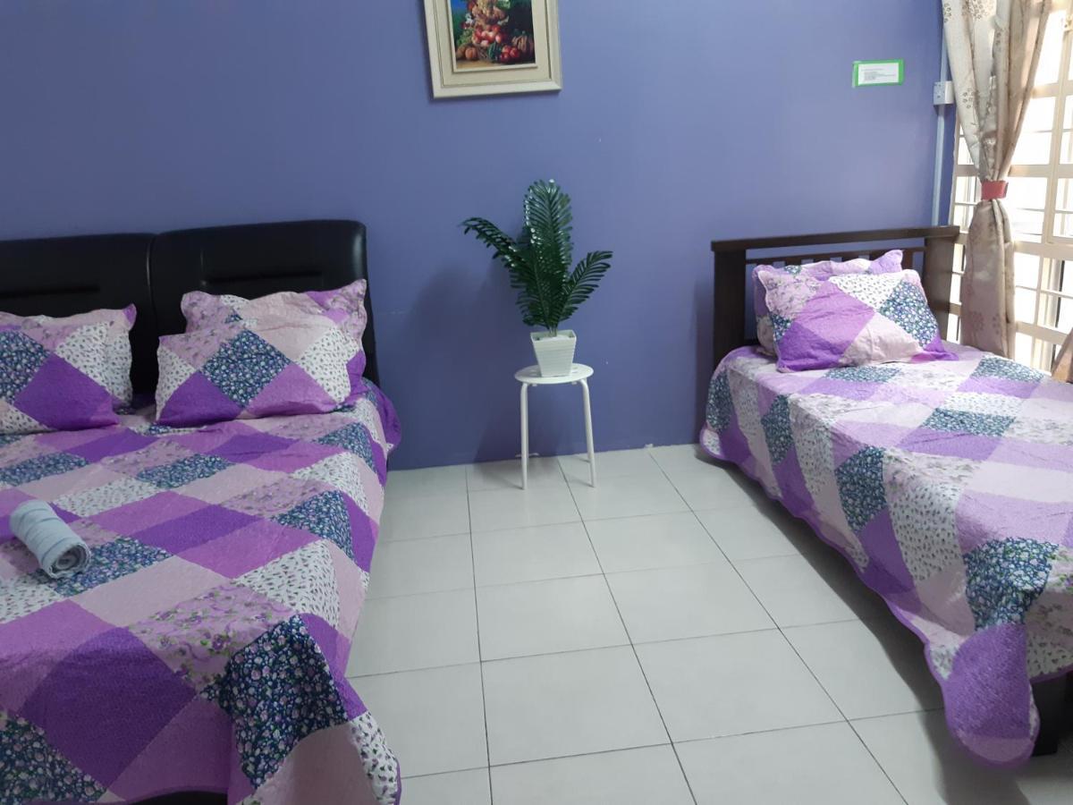 Anis Homestay Bangi Apartment
